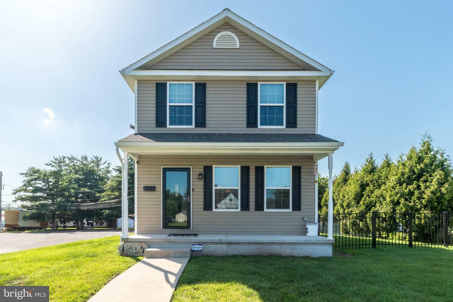 Property Photo:  883 N Hanover Street  PA 19464 