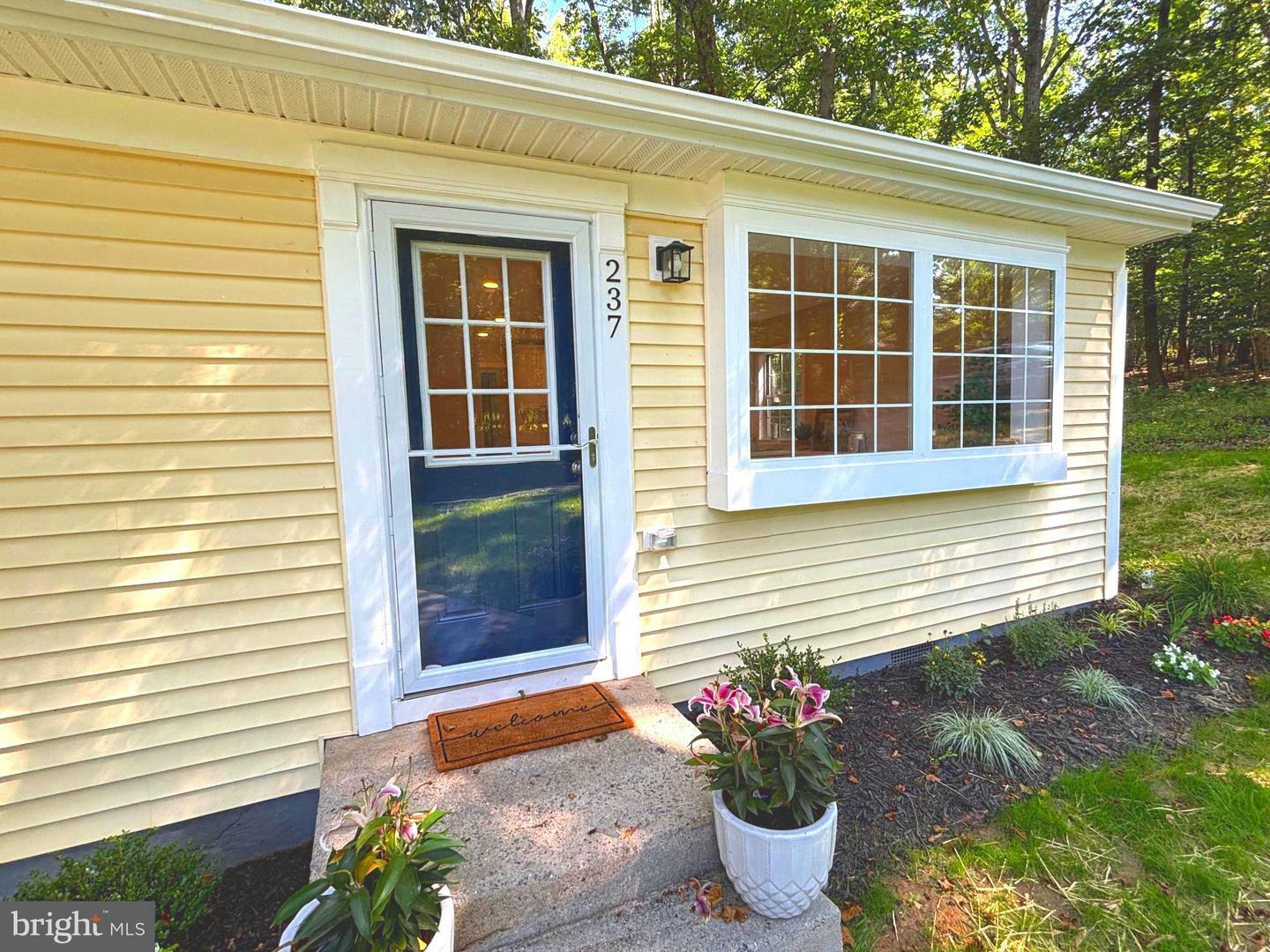 Property Photo: 237 Oakridge Drive WV 25425