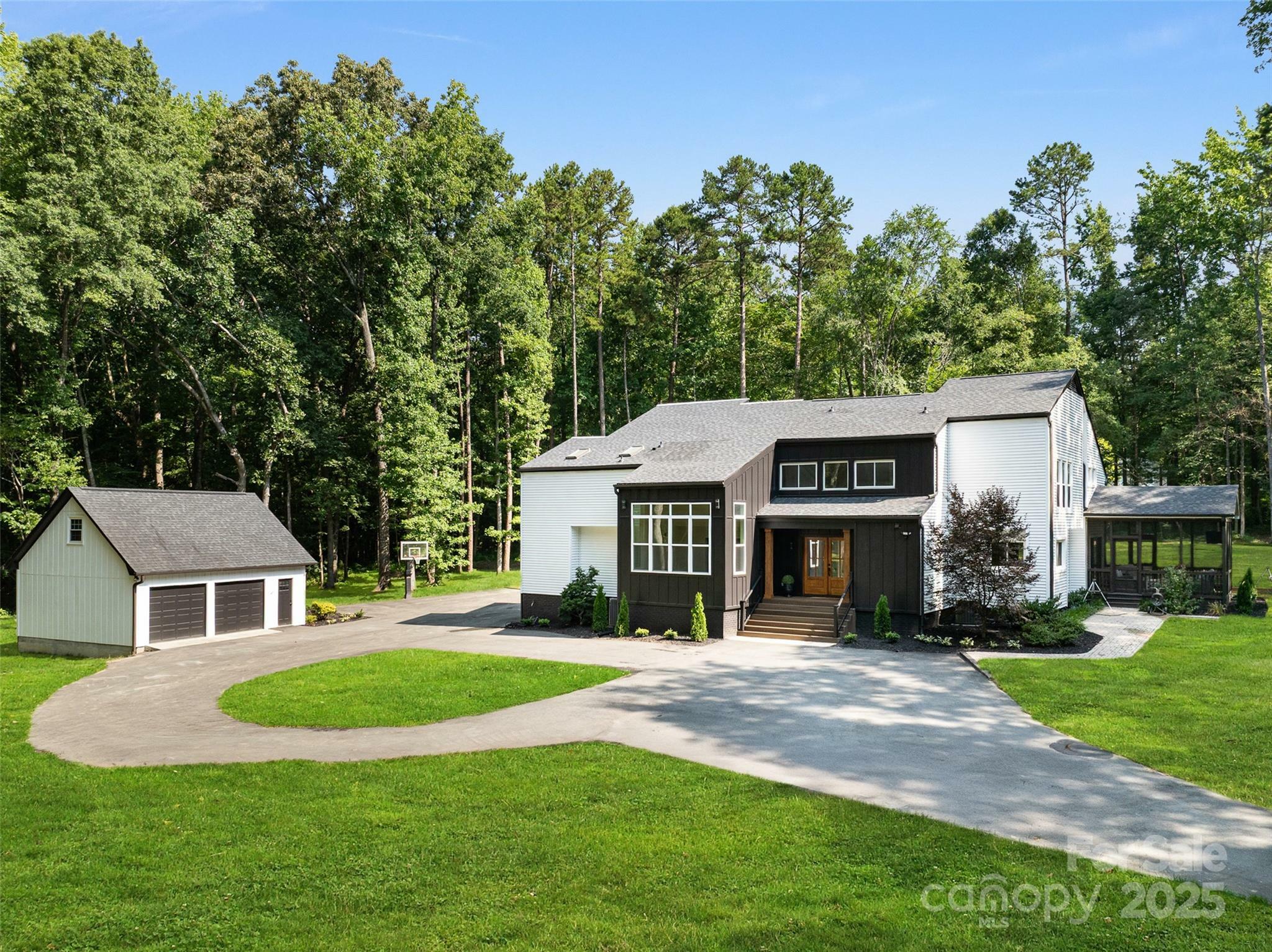 Property Photo: 202 Walden Lane NC 28104