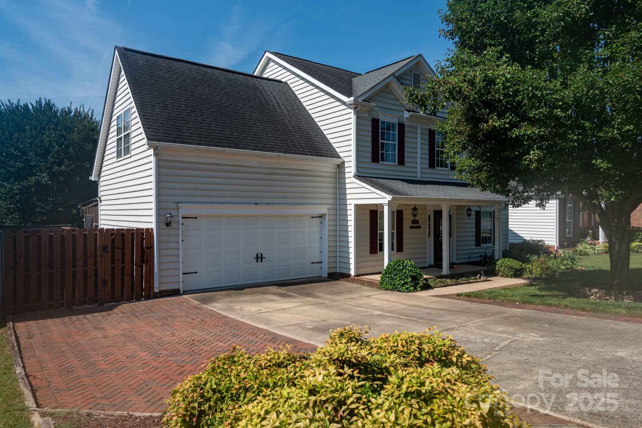Property Photo: 9410 Culcairn Road NC 28078