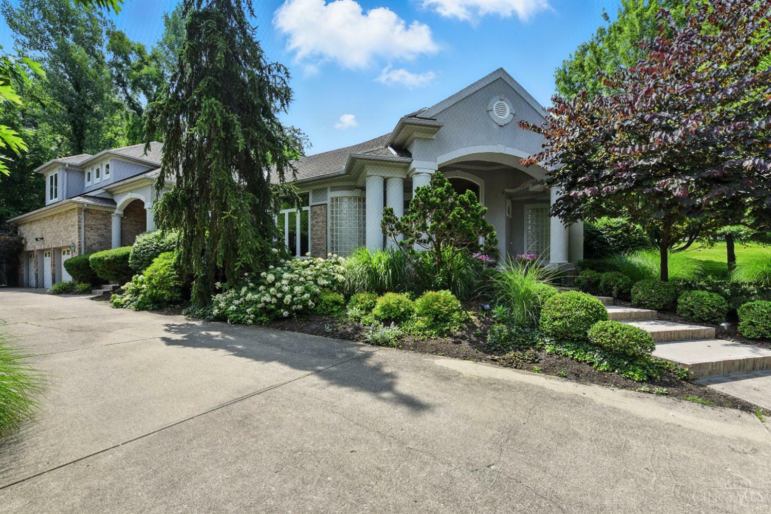 Property Photo: 3 Cloister Court OH 45208