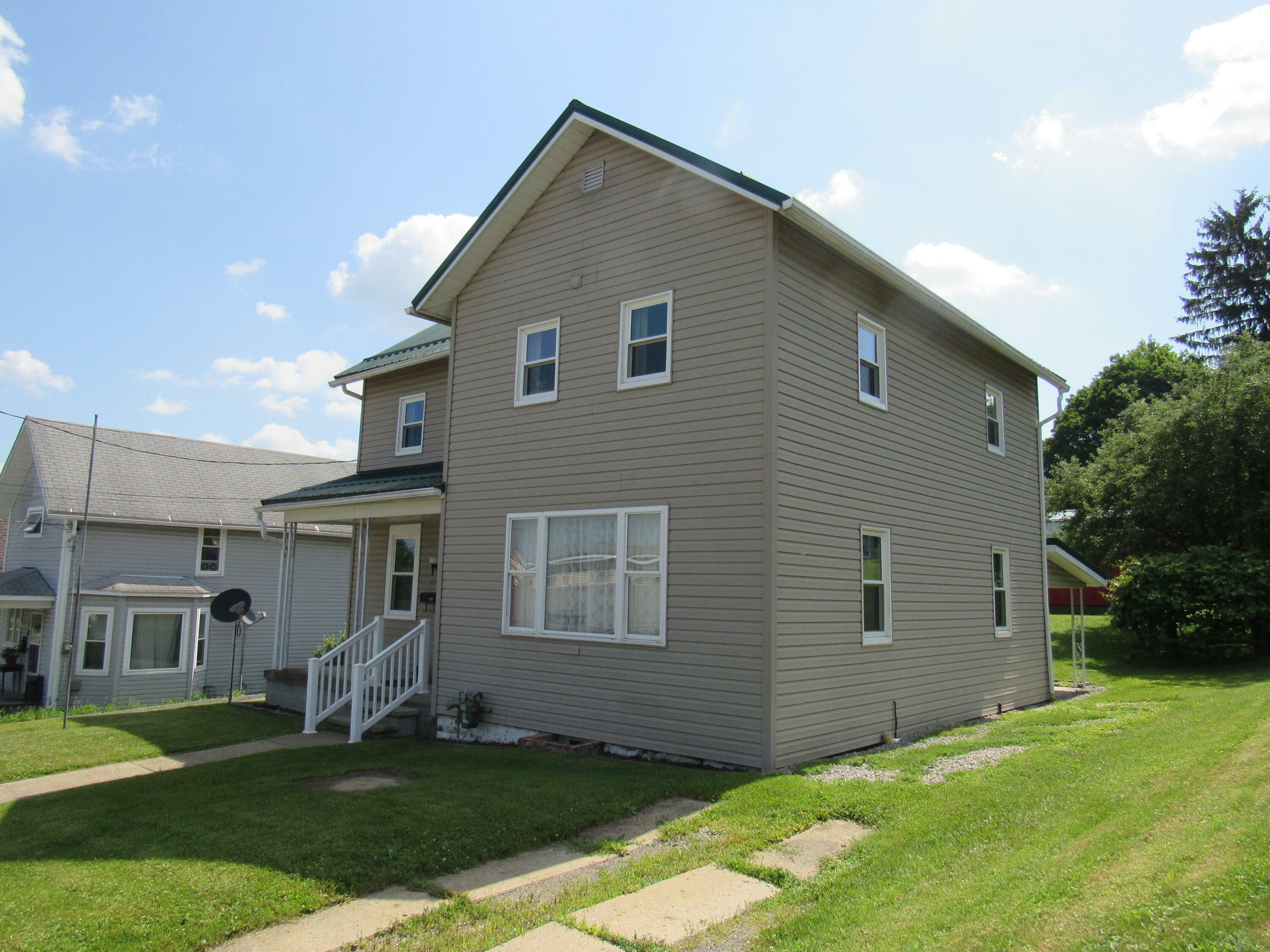 Property Photo: 509 S Church St PA 15801