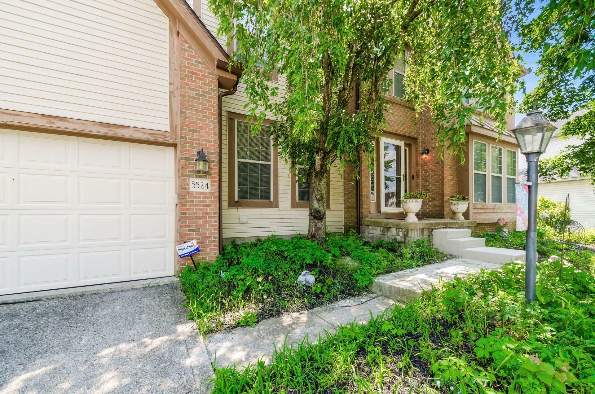 Property Photo: 3524 Farmstead Drive OH 43147
