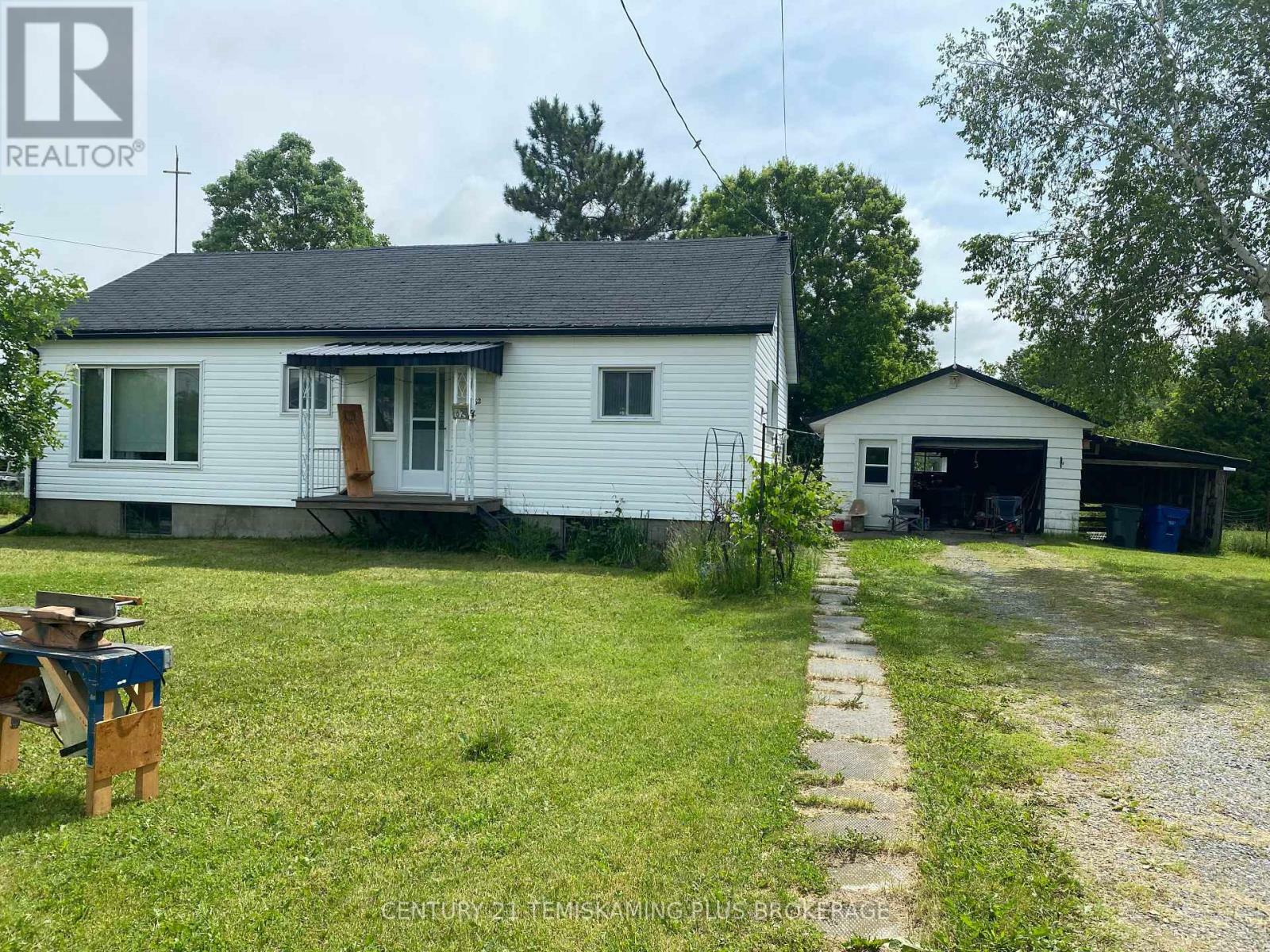 Property Photo: 62 Maple Street South ON P0J 1R0
