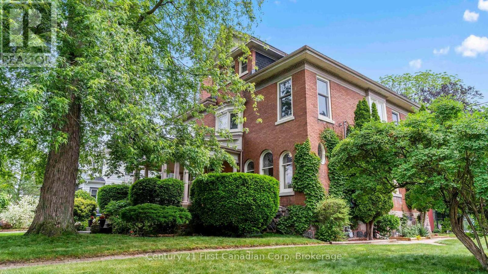 Property Photo: 89 Ann Street ON N5C 2G2