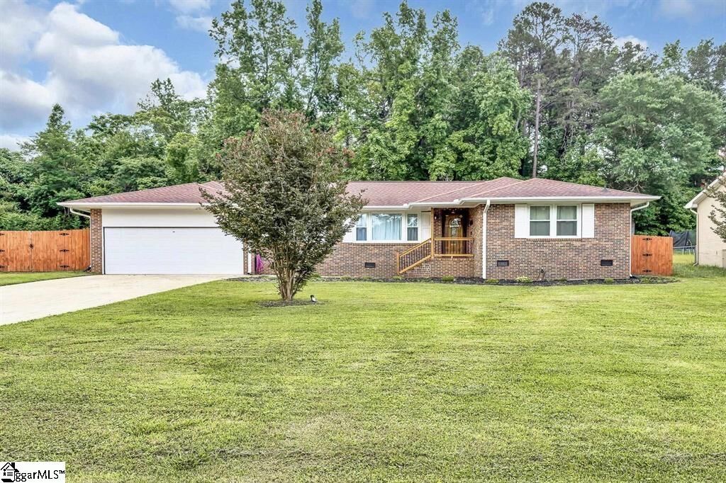 Property Photo:  469 Royal Oak Drive  SC 29302 