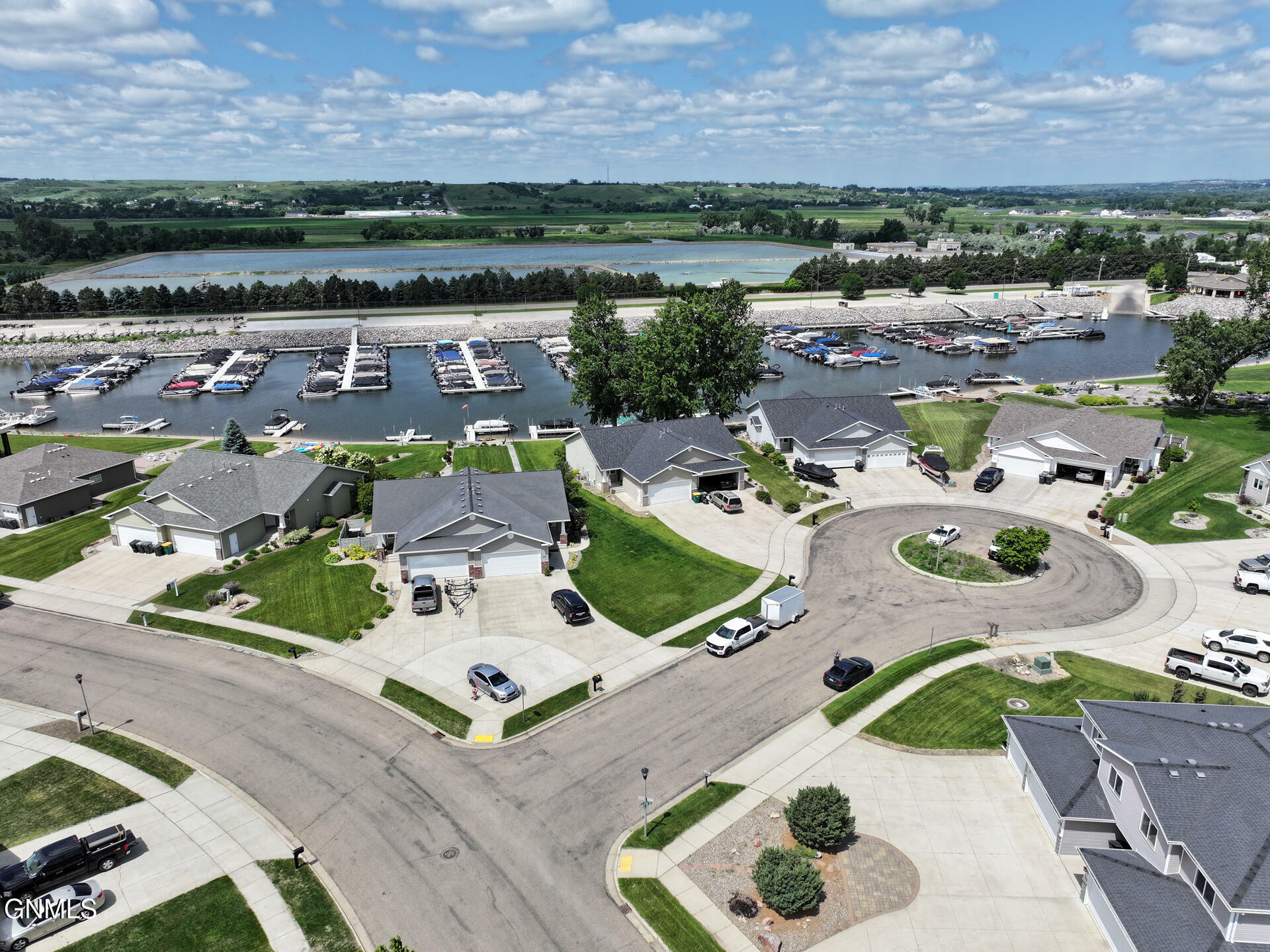 Property Photo: 3621 Bay Place SE ND 58554