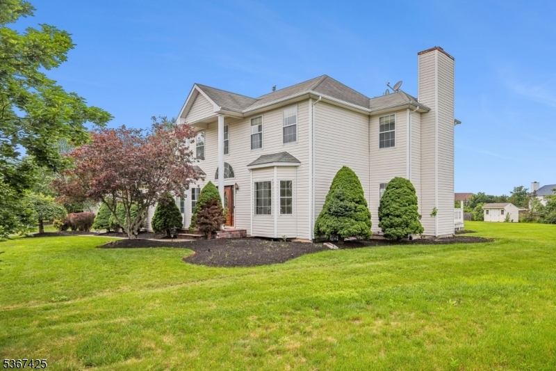 Property Photo:  5 Abate Ct 1  NJ 08873 
