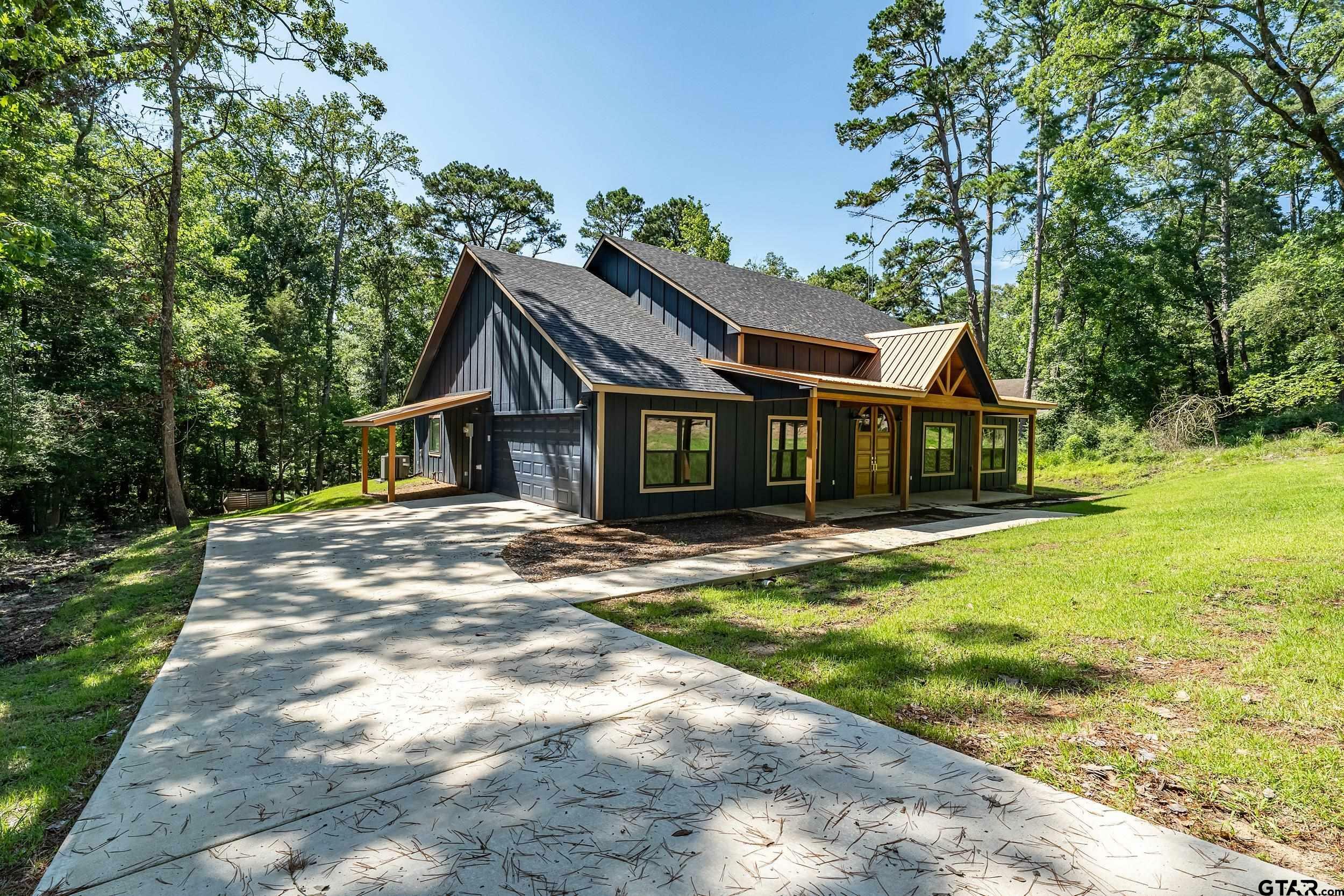 Property Photo:  2133 E Holly Trail  TX 75765 