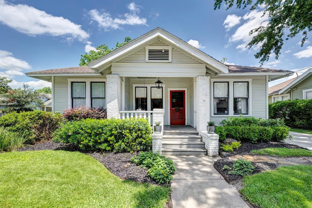 Property Photo: 3708 Watson Street TX 77009