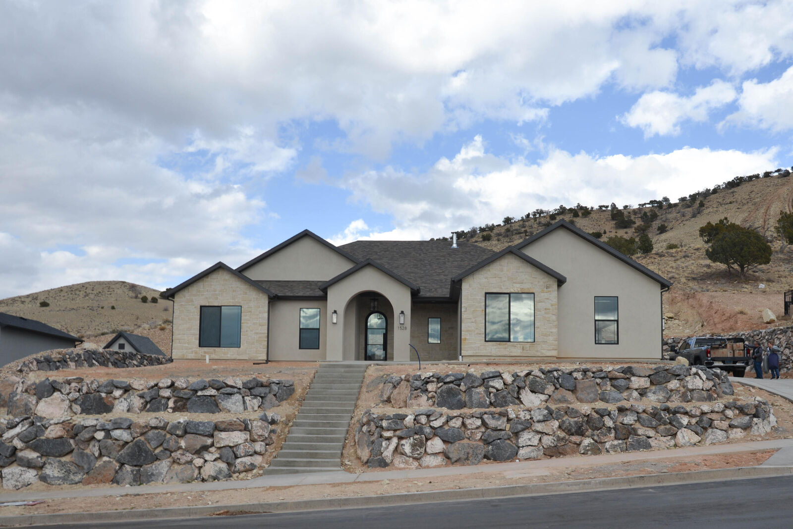 Property Photo:  1528 N Knoll St  UT 84721 