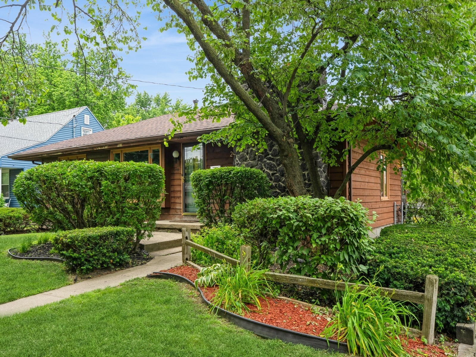 2400 Farwell Road  Des Moines IA 50317 photo