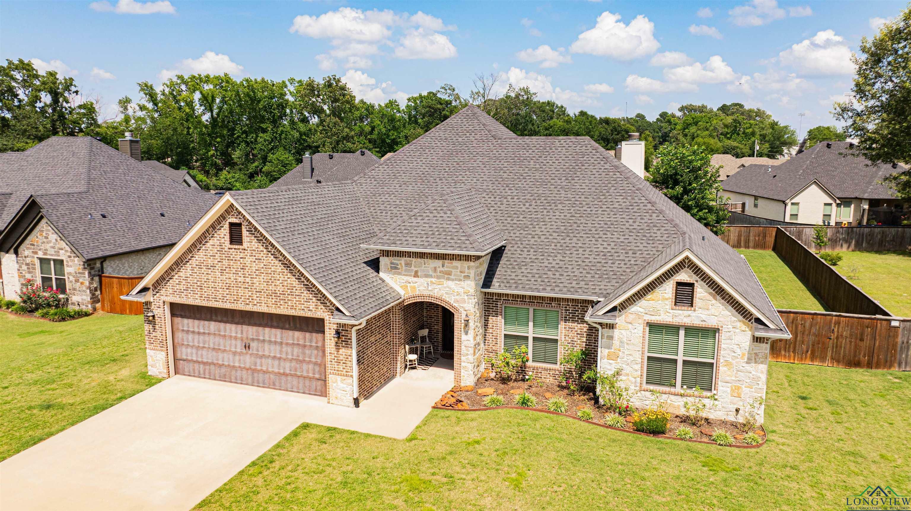Property Photo:  223 Saddle Brook Circle  TX 75650 