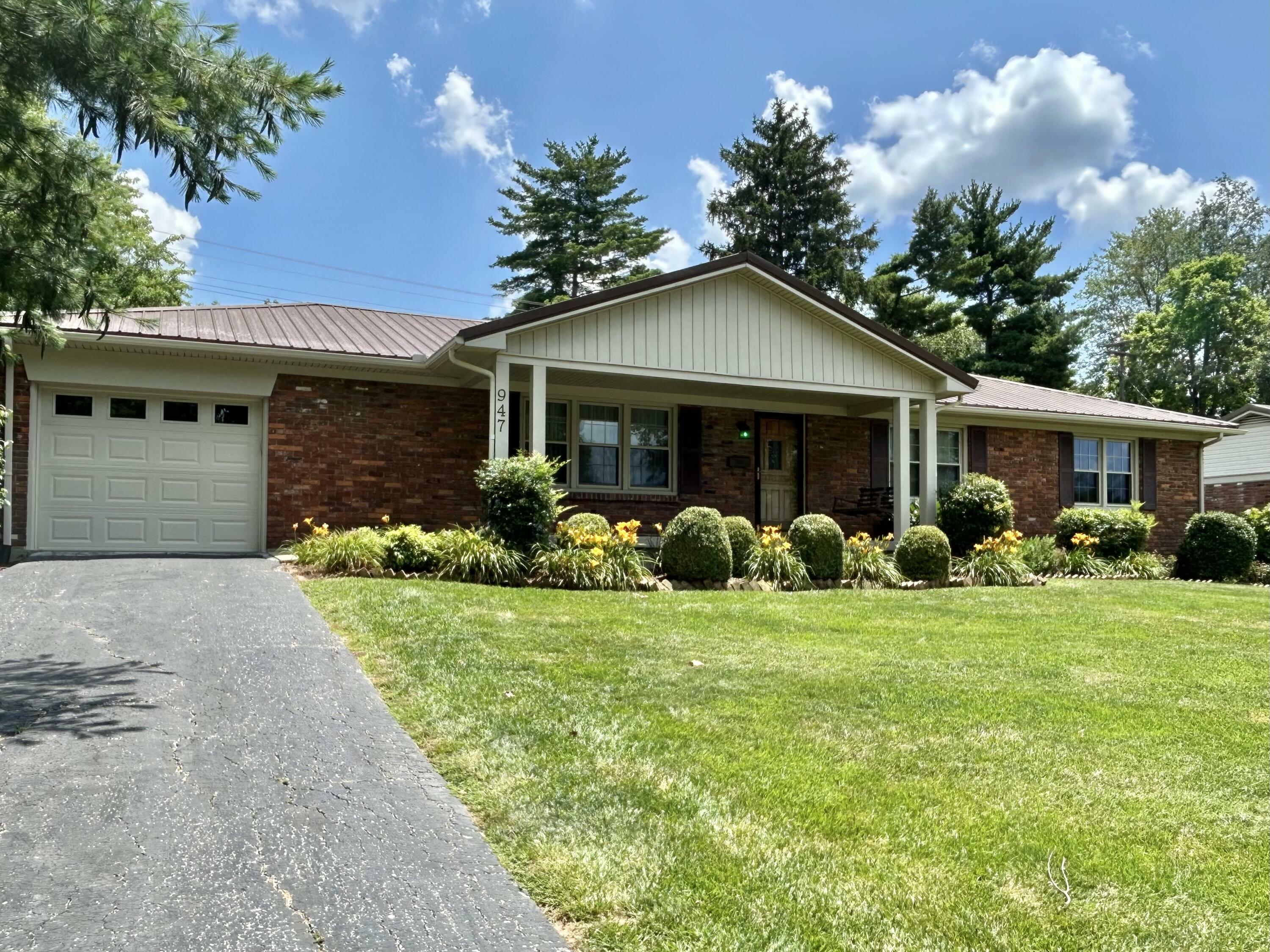 Property Photo:  947 Brookhaven Drive  KY 40601 