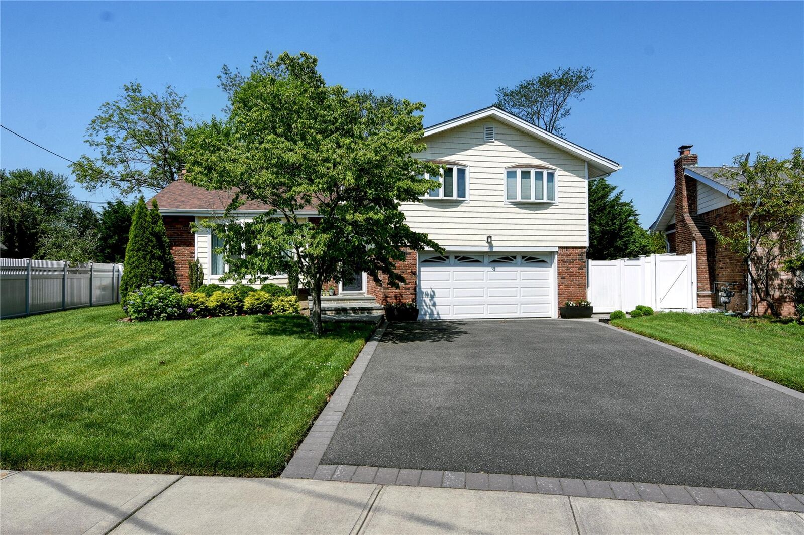 Property Photo: 784 Sacco Place NY 11710