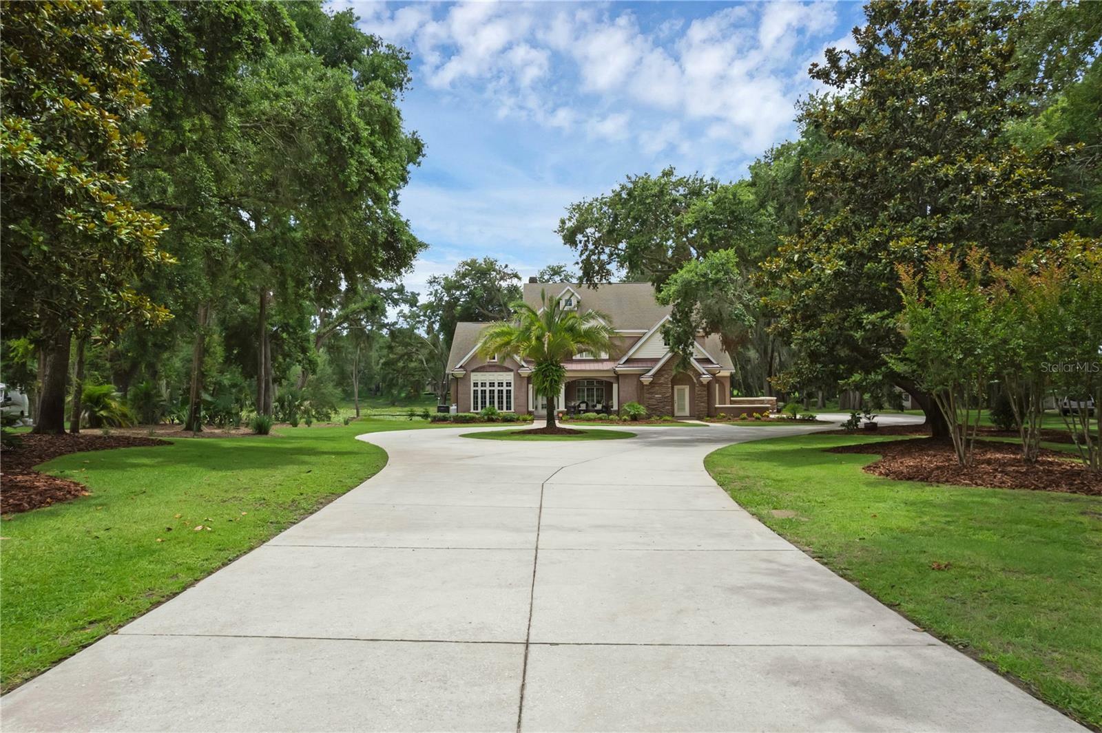 Property Photo:  1325 Otters View Court  FL 34731 