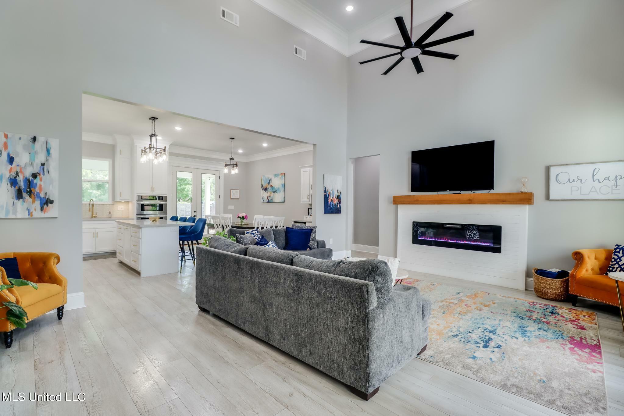 Property Photo:  1411 2nd Street  MS 39501 