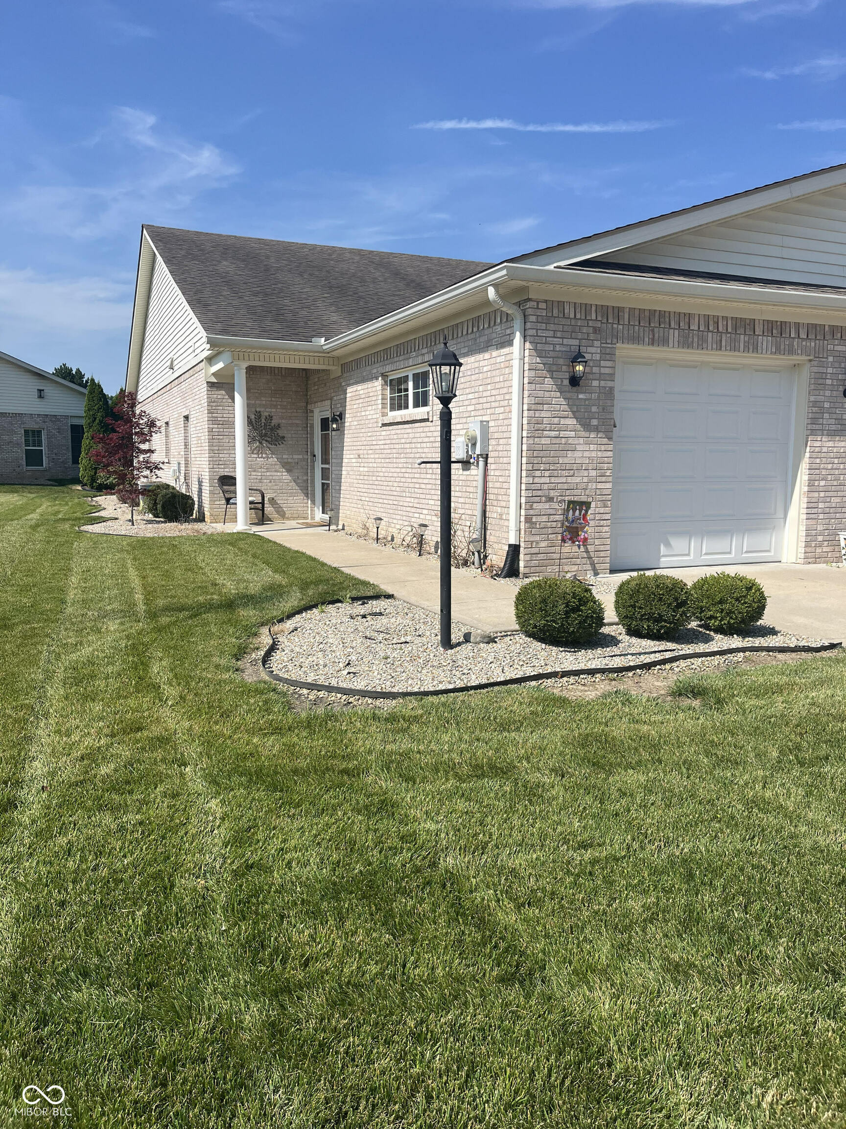 Property Photo: 712 Disciples Way IN 46143