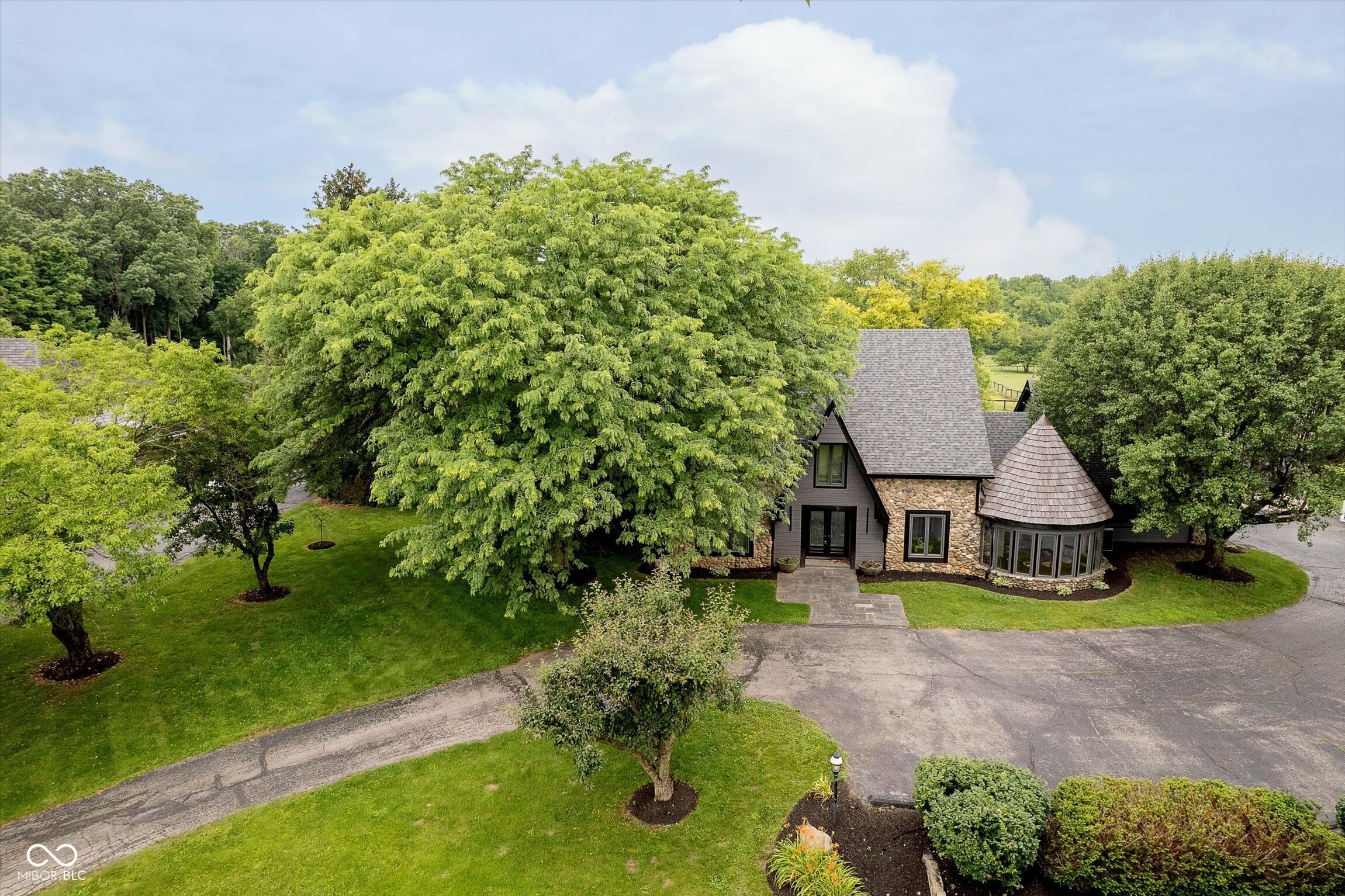 Property Photo: 16714 Oak Road IN 46074