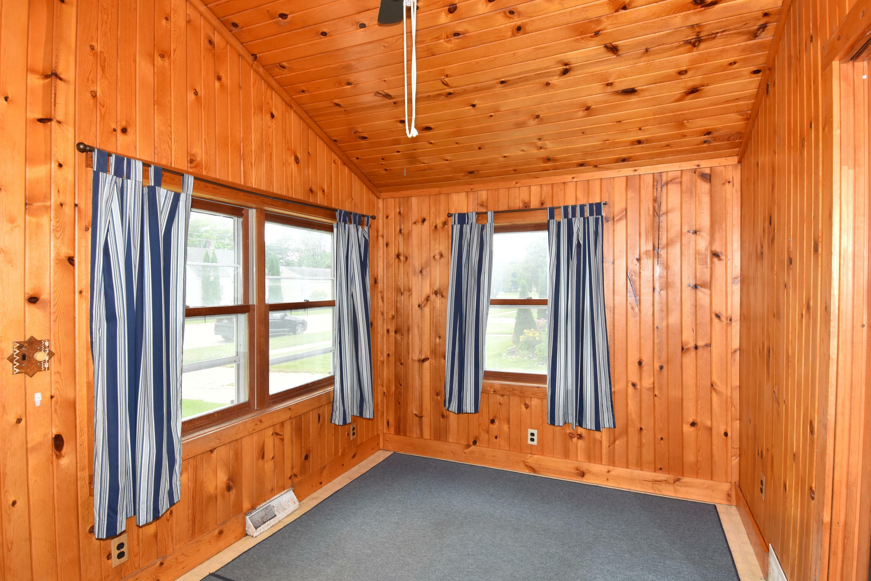 Property Photo:  410 W Court St  WI 53121 