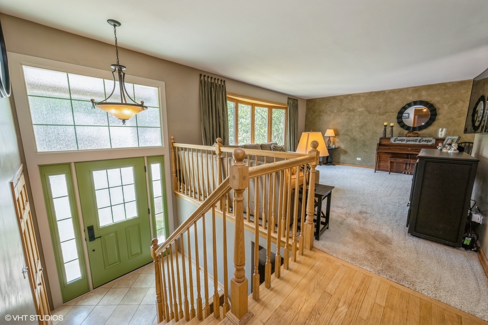 Property Photo: 3725 Lexington Drive IL 60192