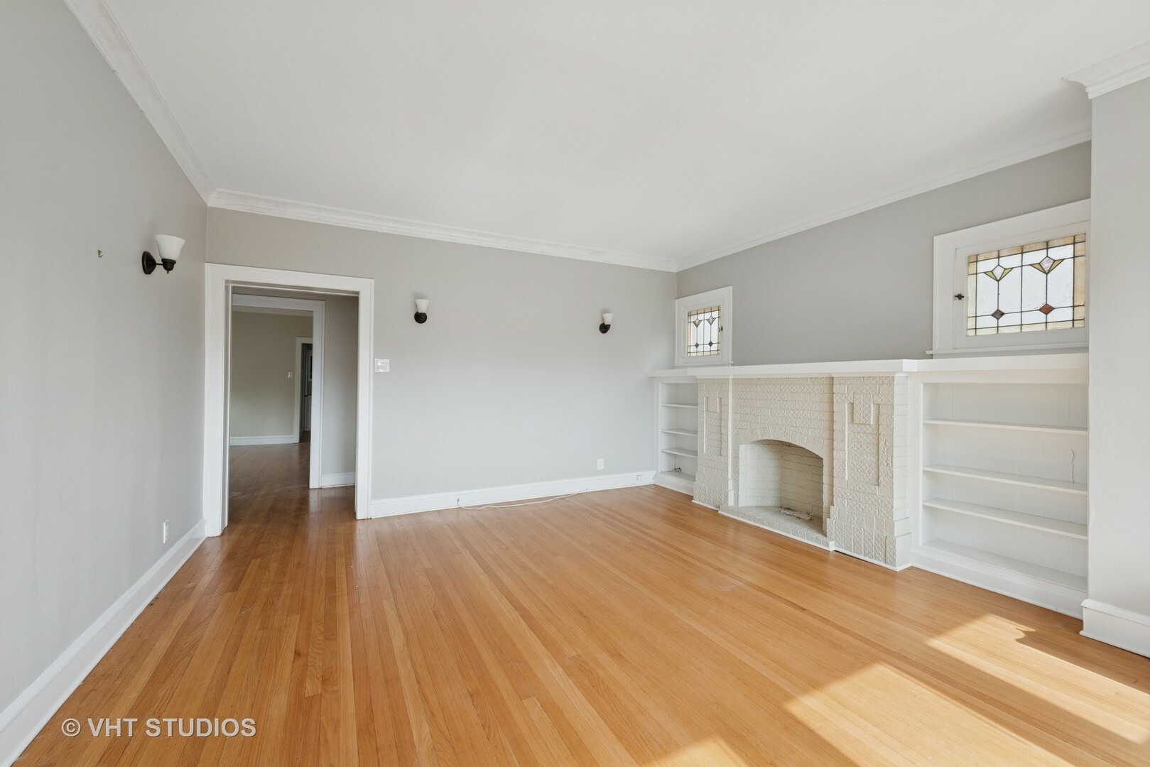 Property Photo: 6208 N Artesian Avenue IL 60659