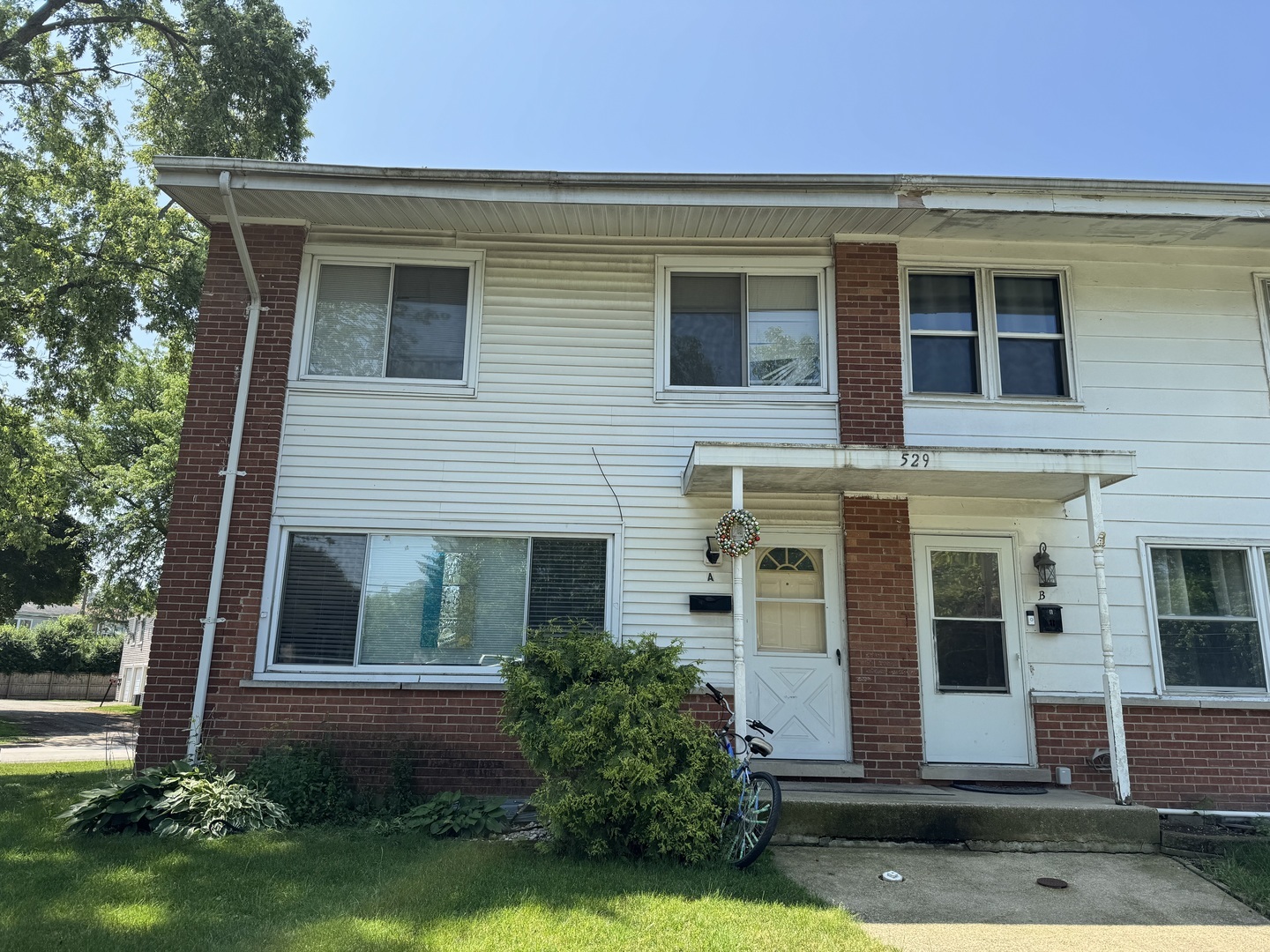 529 Sidney Avenue A  Glendale Heights IL 60139 photo