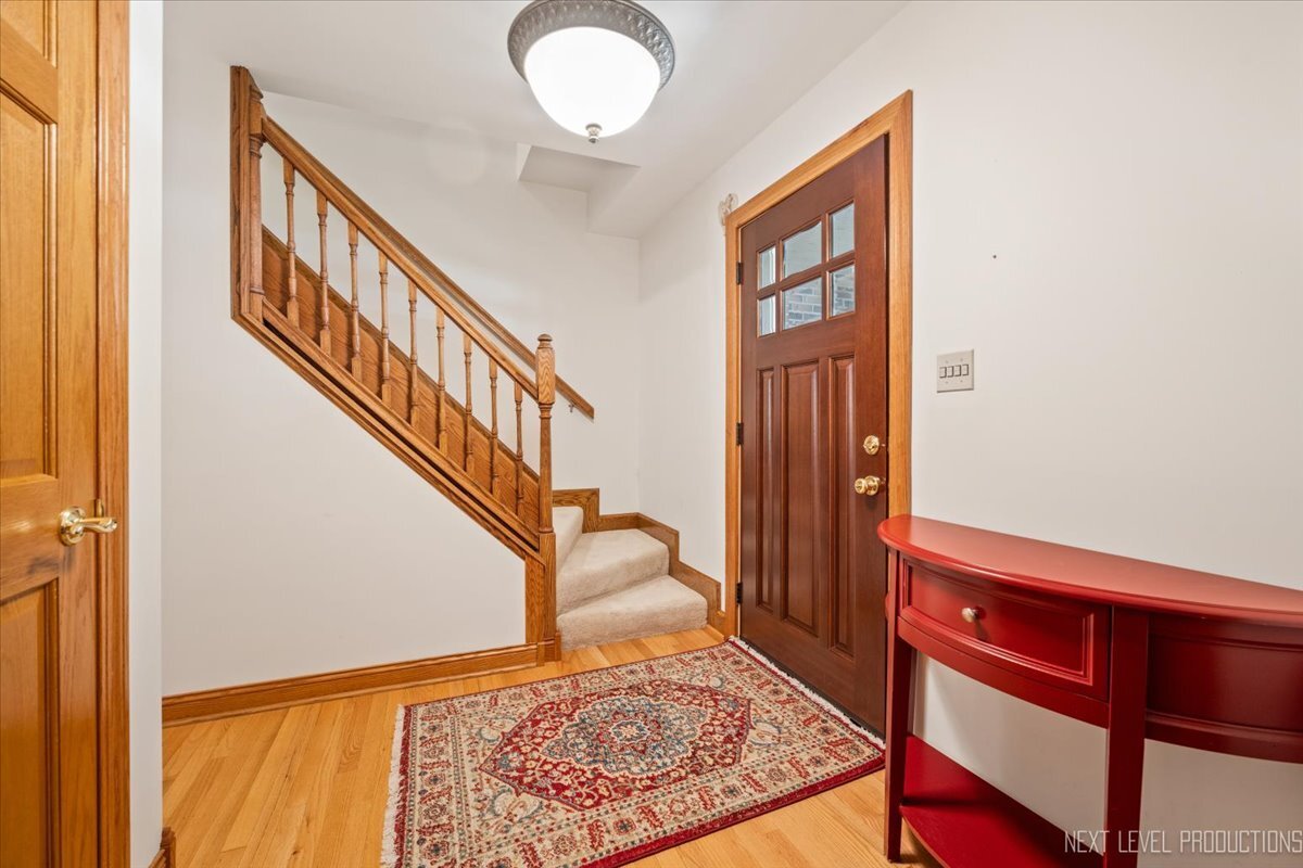 Property Photo: 504 Fellows Street IL 60174