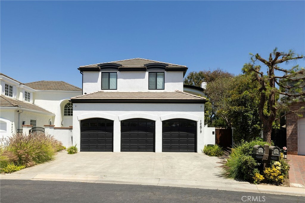Property Photo: 19476 Woodlands Drive CA 92648