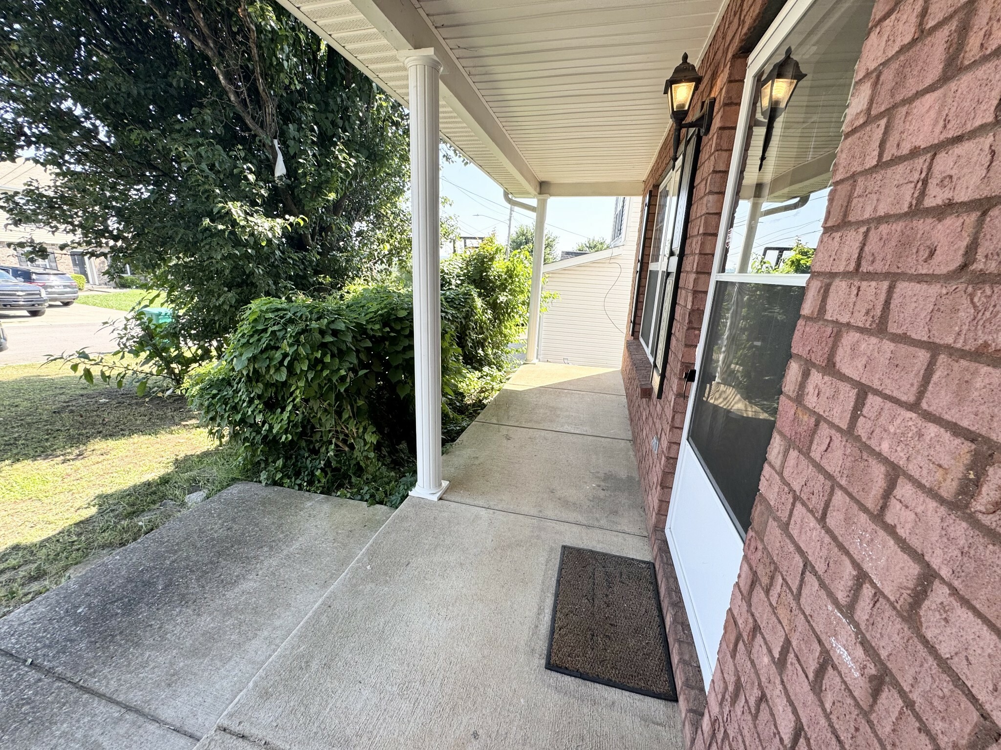 Property Photo: 1321 Tonya Dr TN 37086