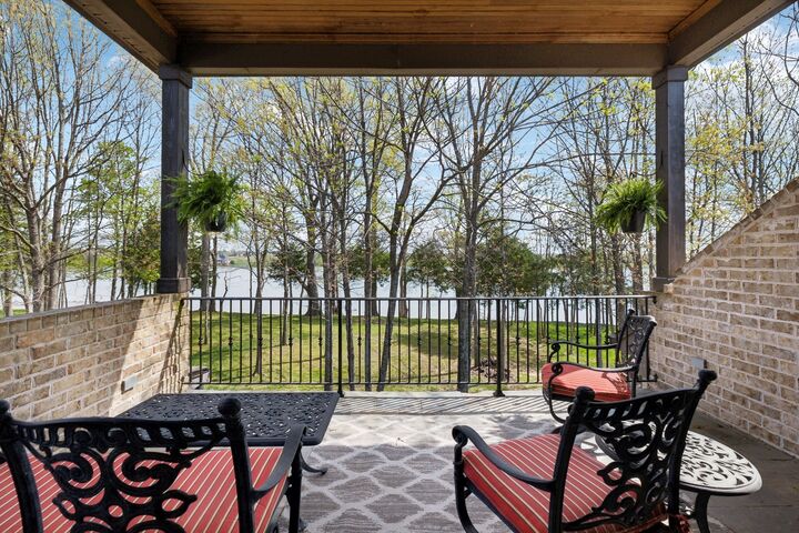 Property Photo: 1499 Boardwalk Pl TN 37066