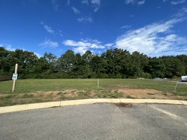 Property Photo: 10 Settlers TN 37388