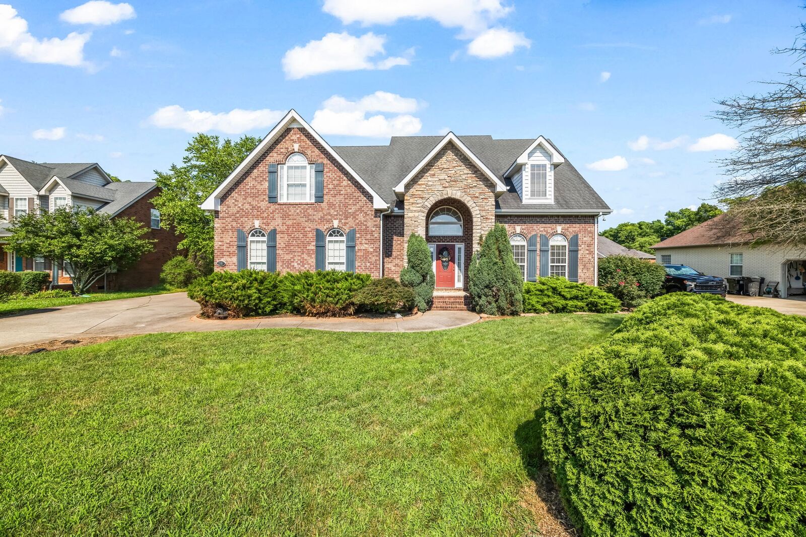 Property Photo:  2357 Saint Andrews Dr  TN 37128 