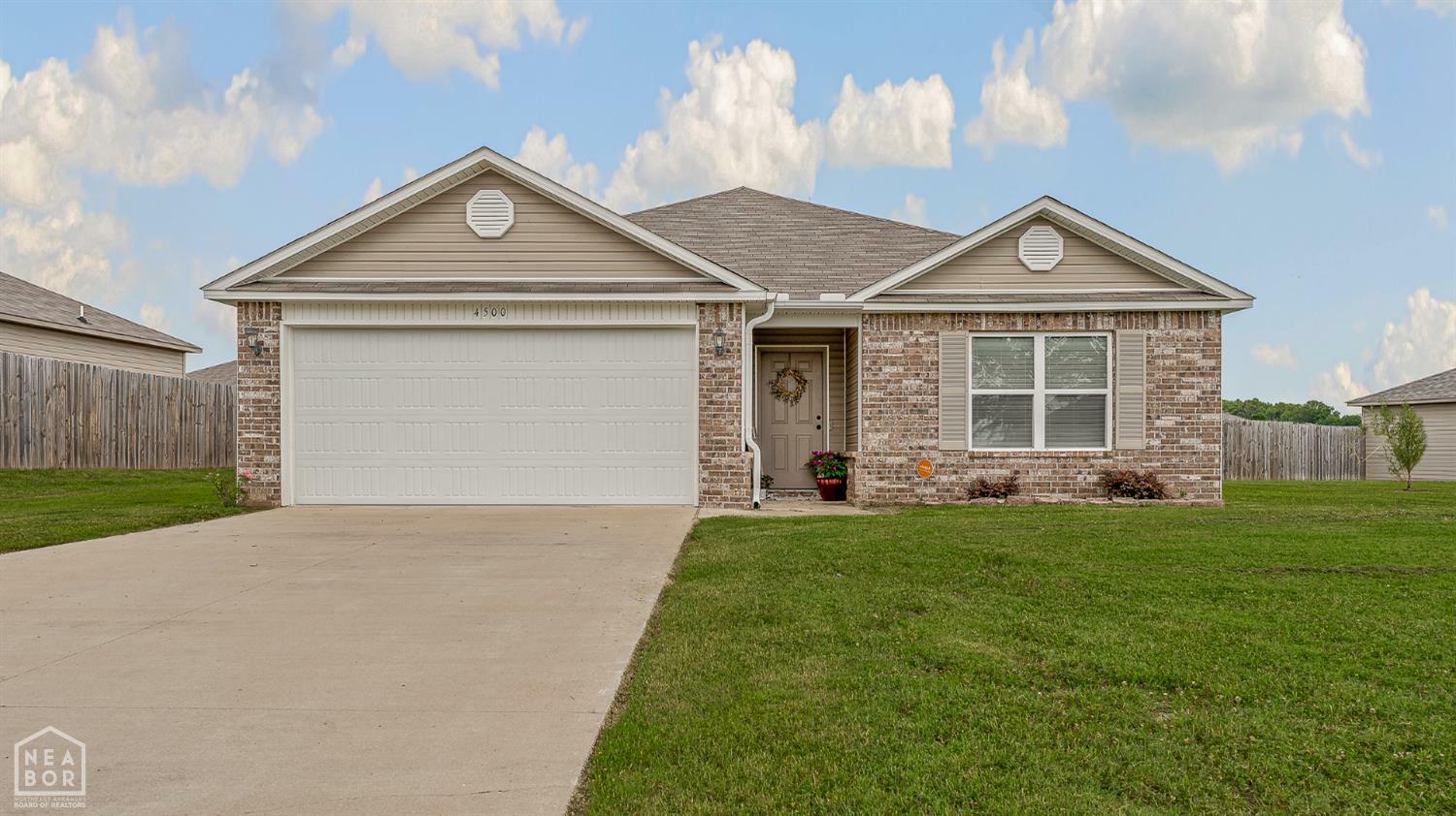 Property Photo: 4500 Willow Pointe AR 72405