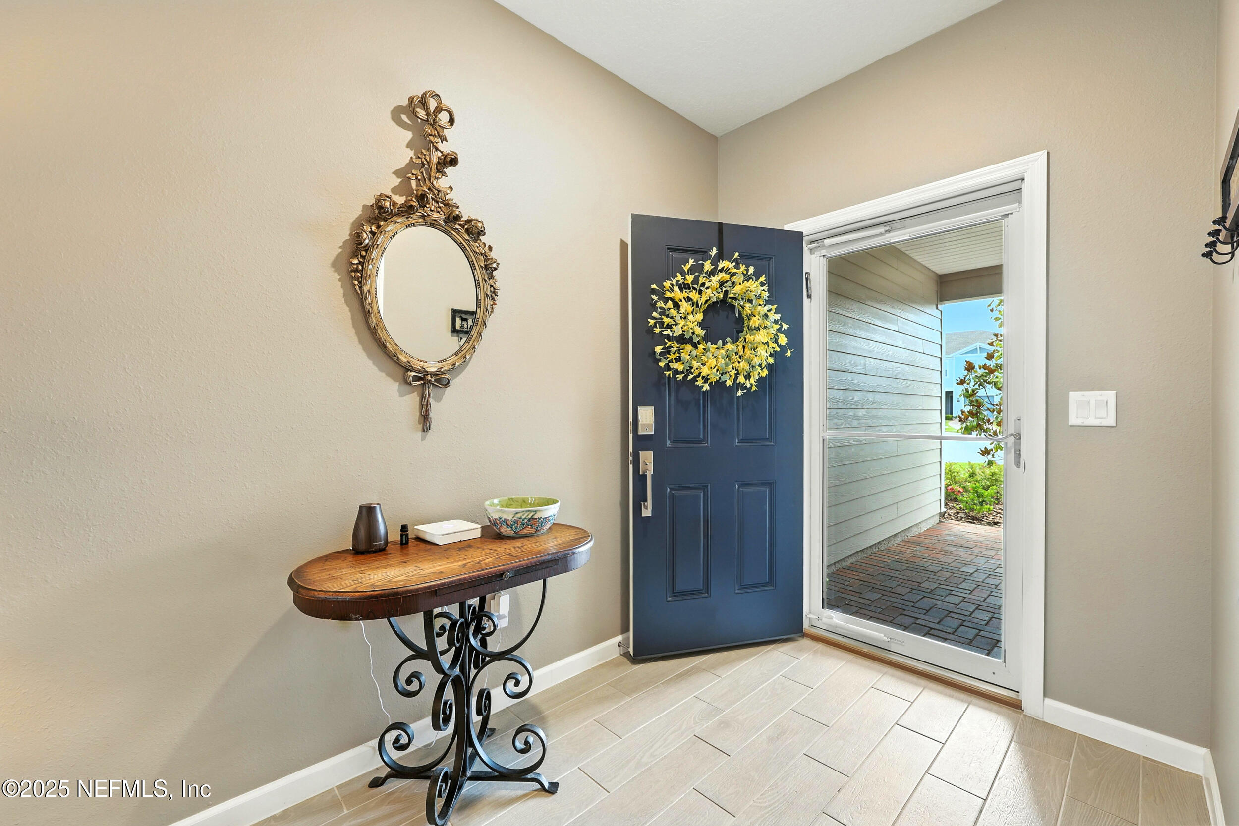 Property Photo:  95 Carmella Court  FL 32092 