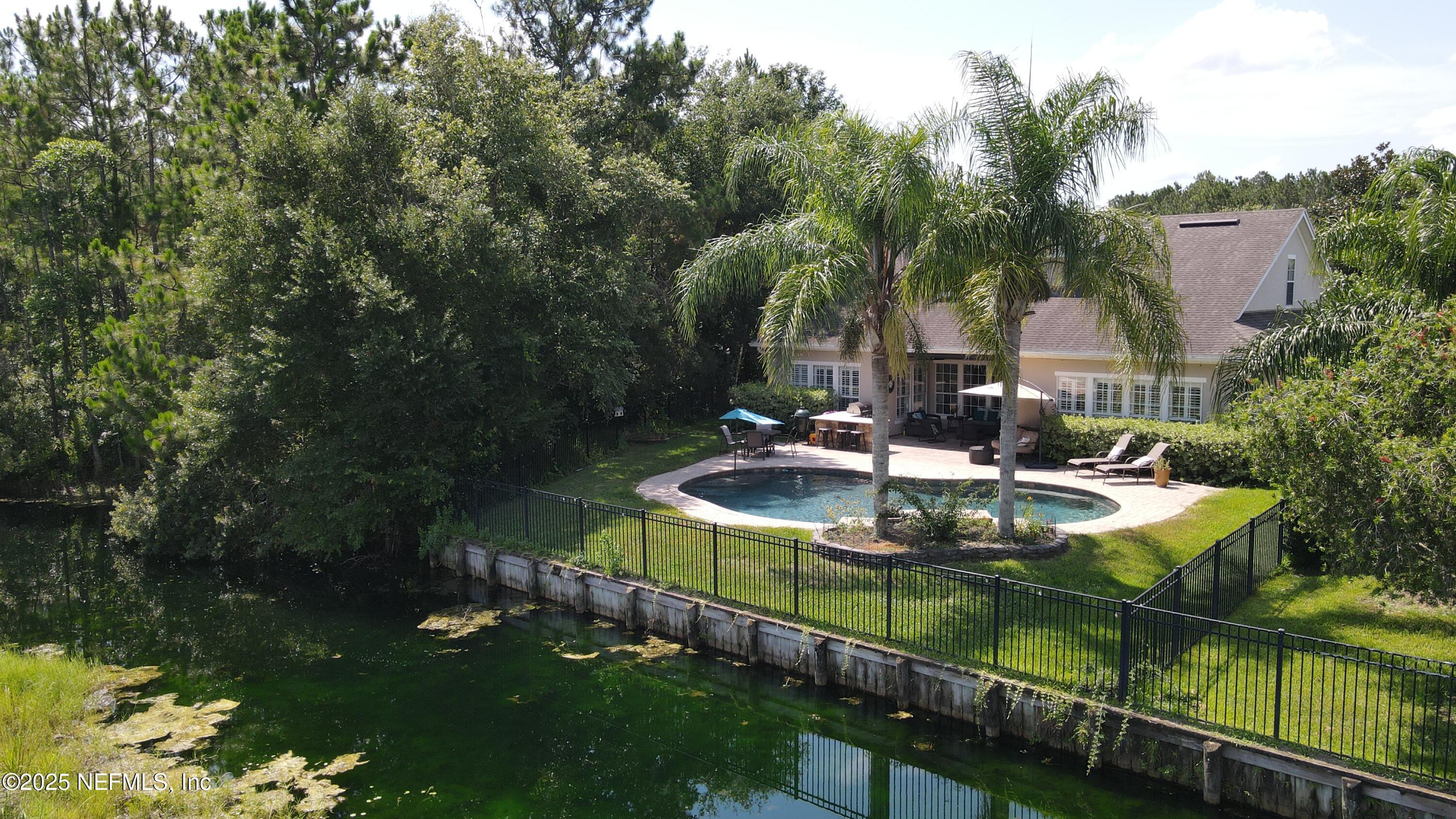 Property Photo:  1944 Glenfield Crossing Court  FL 32092 