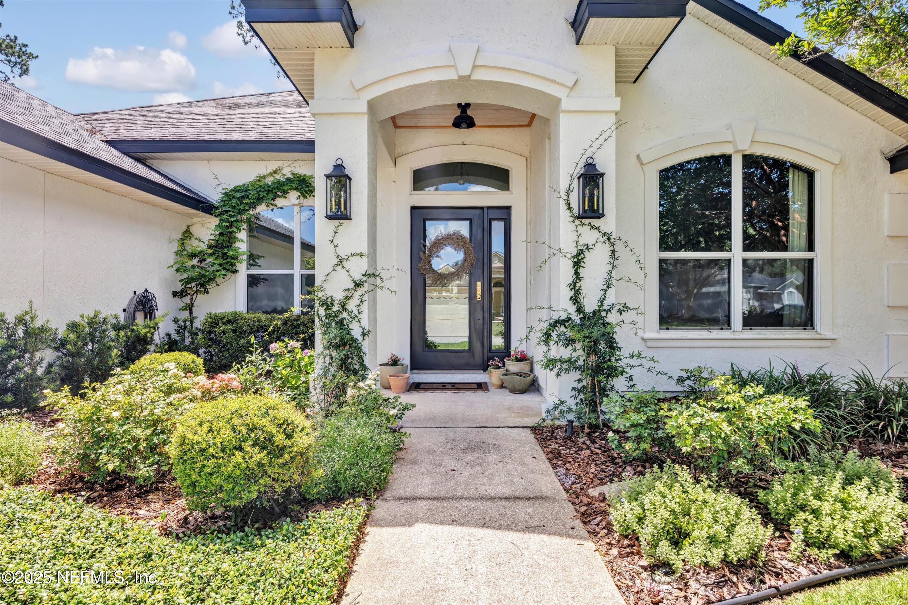 Property Photo:  1529 Waterbridge Court  FL 32003 