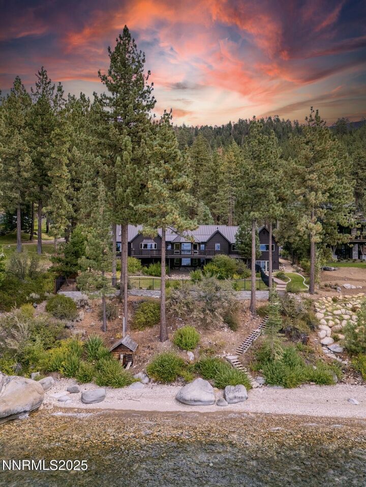 Property Photo: 1472 Flowers Avenue NV 89413