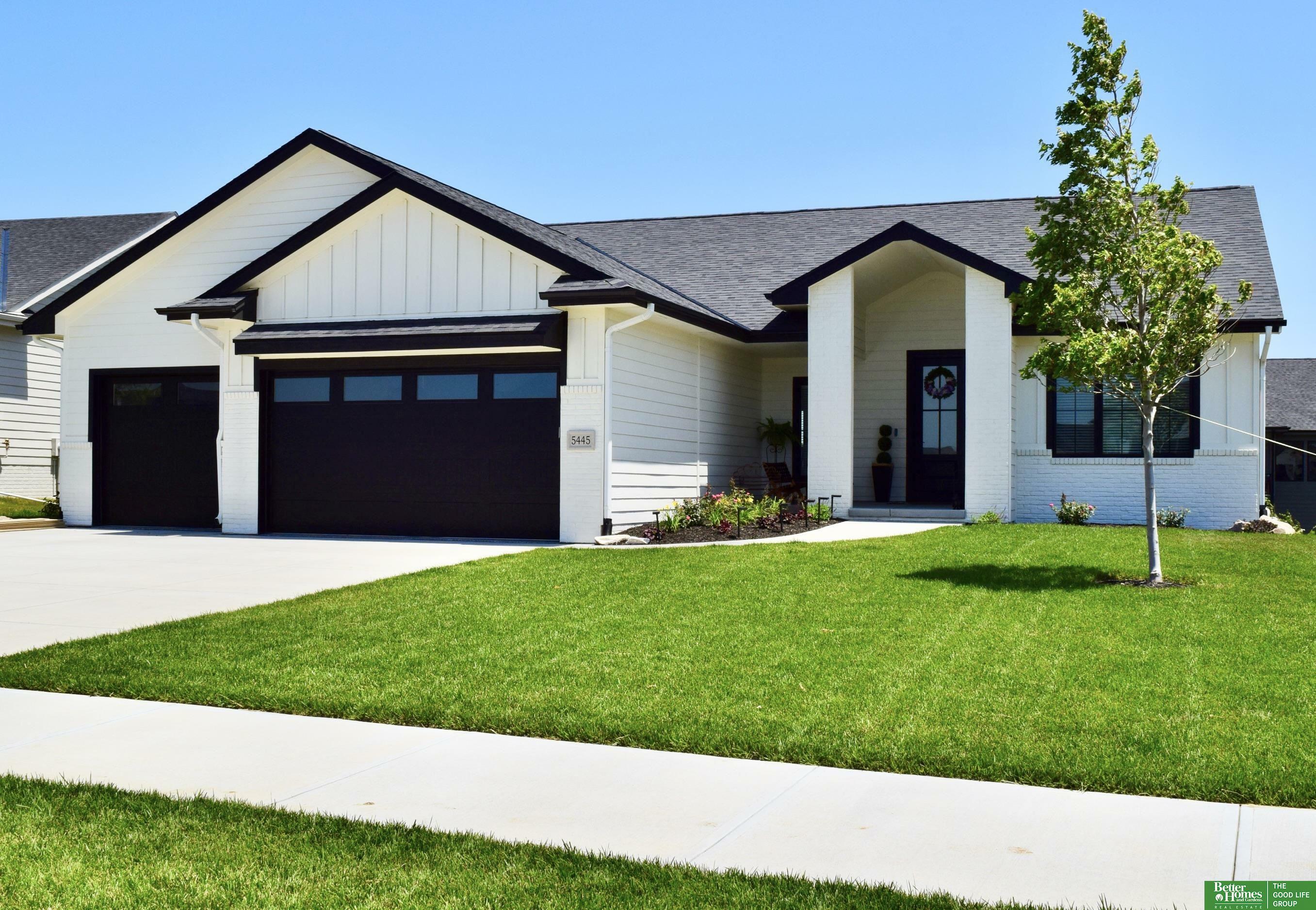 5445 Kestrel Parkway  Omaha NE 68022 photo