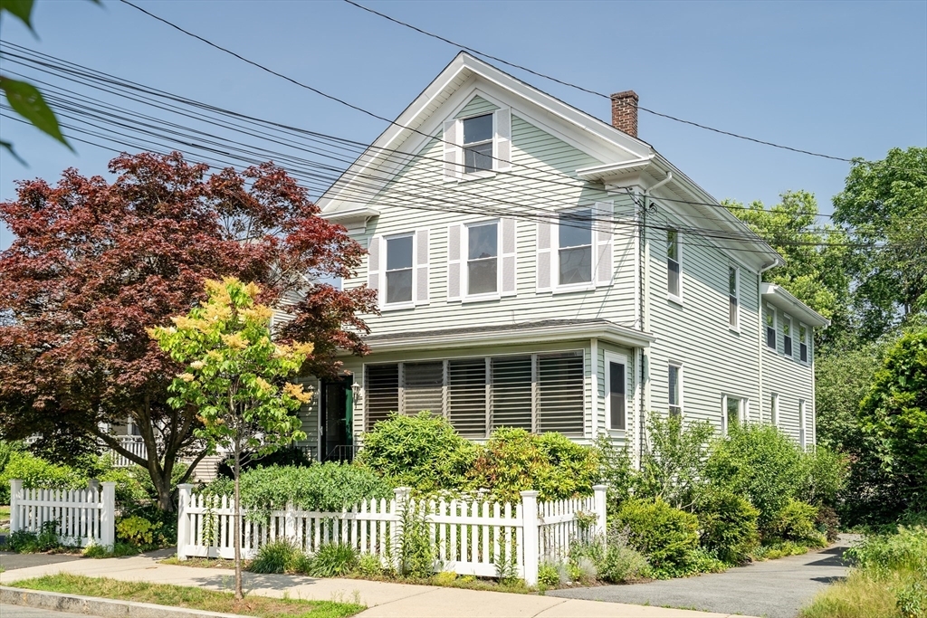 121 Myrtle St  Melrose MA 02176 photo