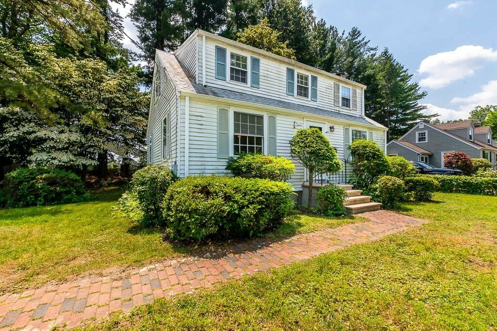 Property Photo: 22 Londonderry Rd MA 01701