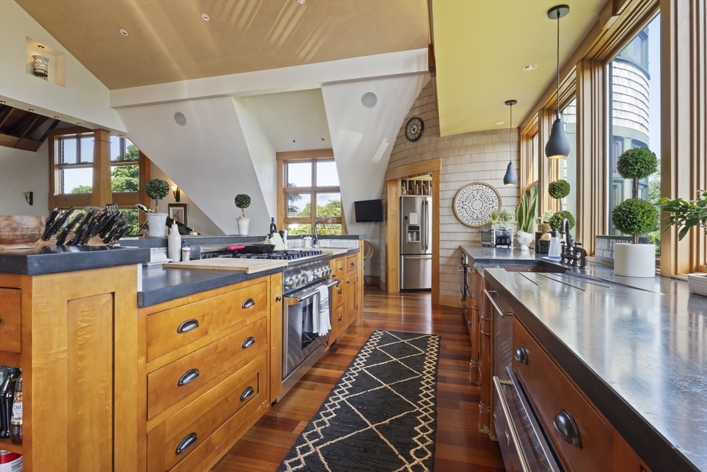 Property Photo:  1 Masthead Ln  MA 02747 