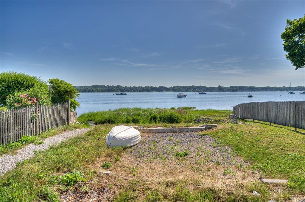 Property Photo:  33 Spruce Ln  RI 02809 