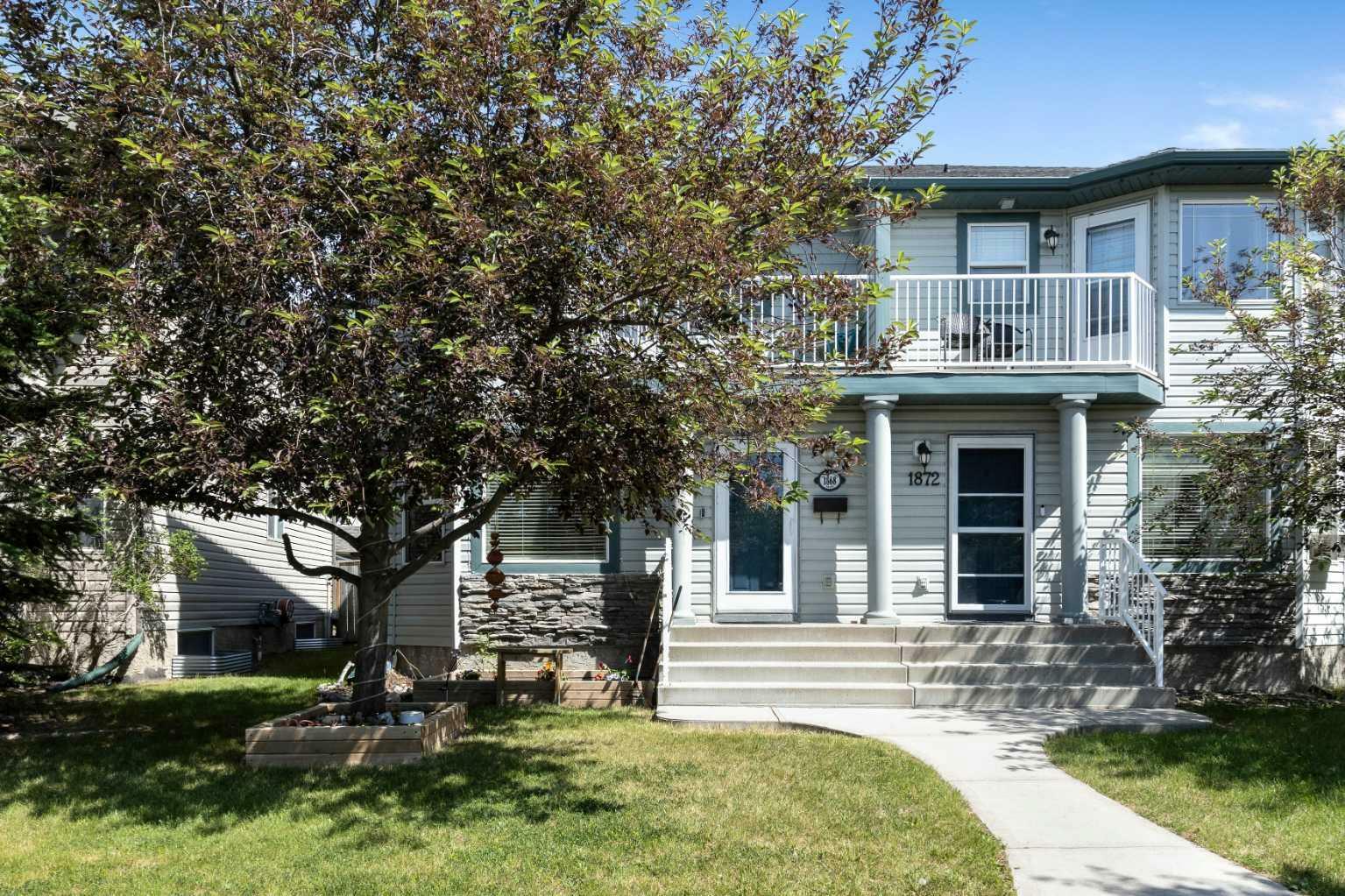 Property Photo: 1868 High Country Drive NW AB T1V 1Z8