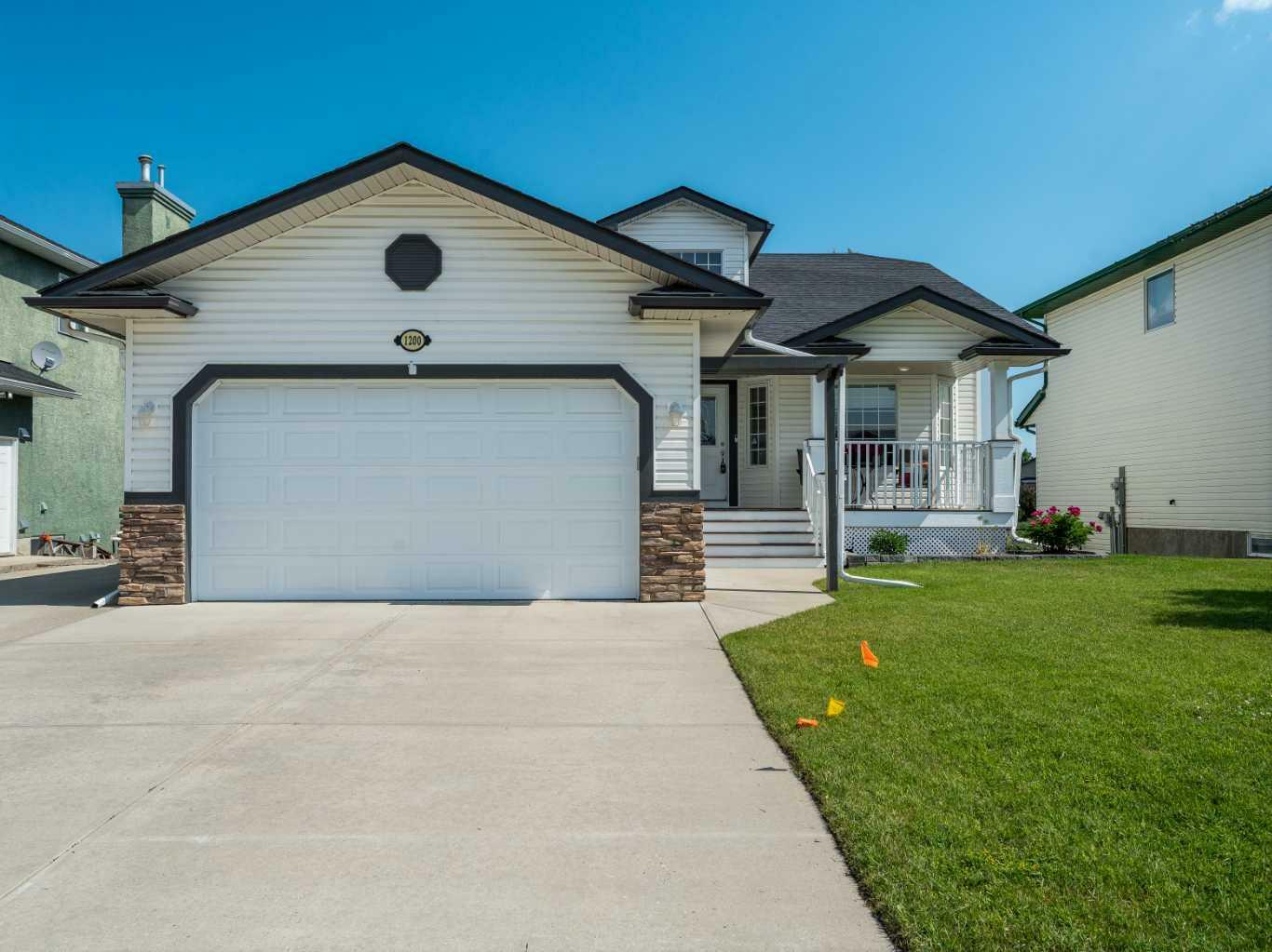 Property Photo: 1200 High Country Drive NW AB T1V 1E2