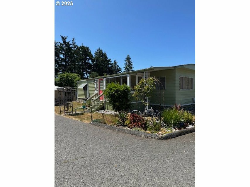 Property Photo: 16131 W Hoffeldt Ln 16 OR 97415