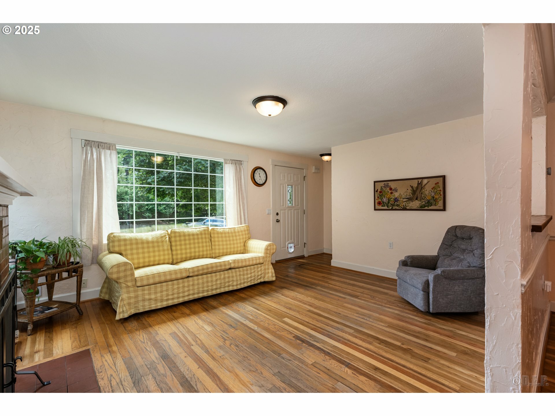 Property Photo:  11005 SW 35th Ave  OR 97219 