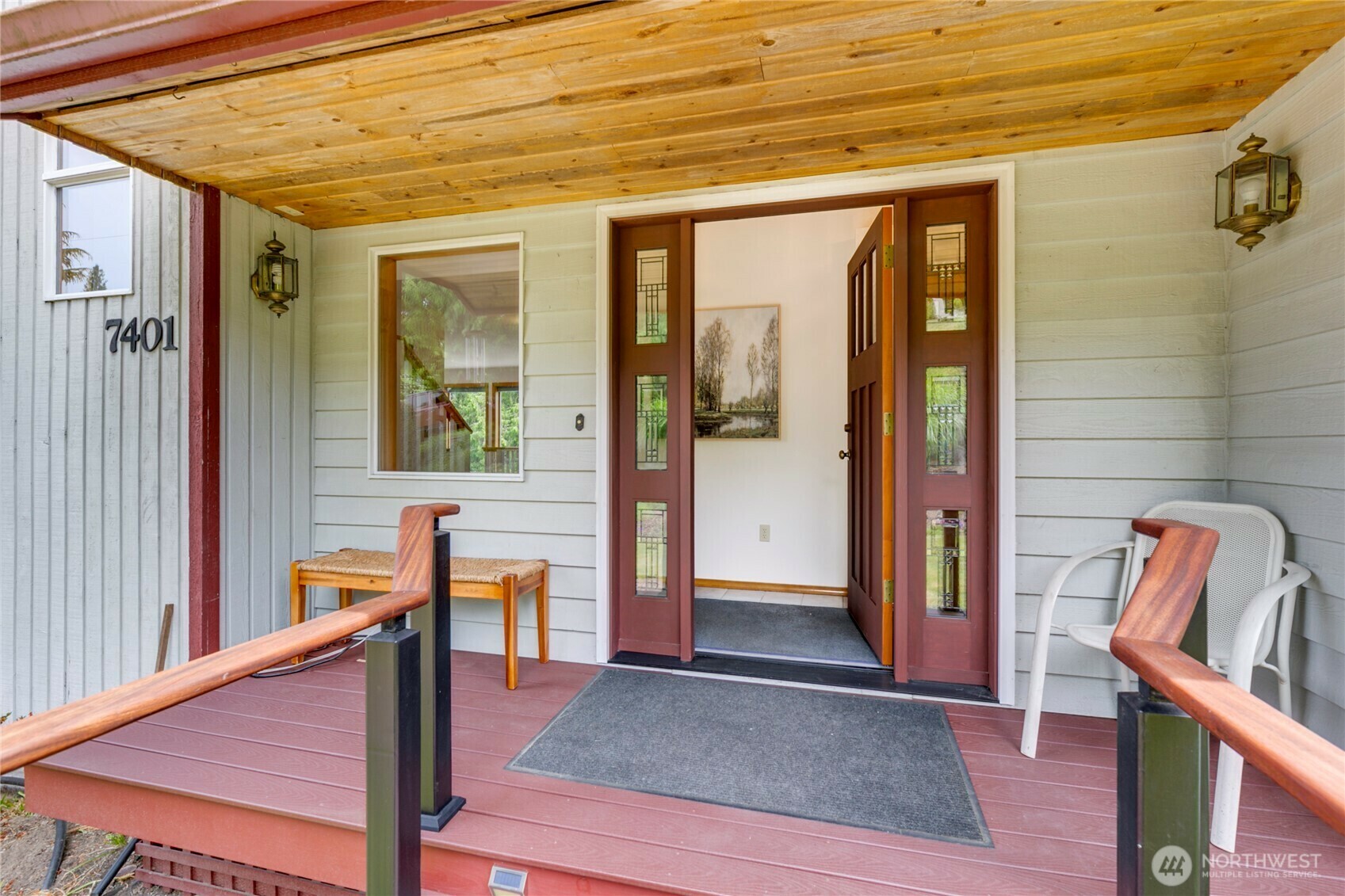 Property Photo: 7401 E Heather Way WA 98203