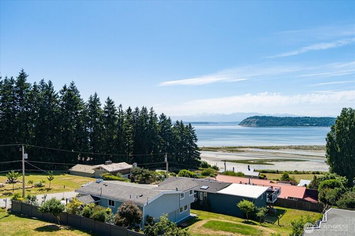 Property Photo: 2735 Evening Glory Court WA 98236