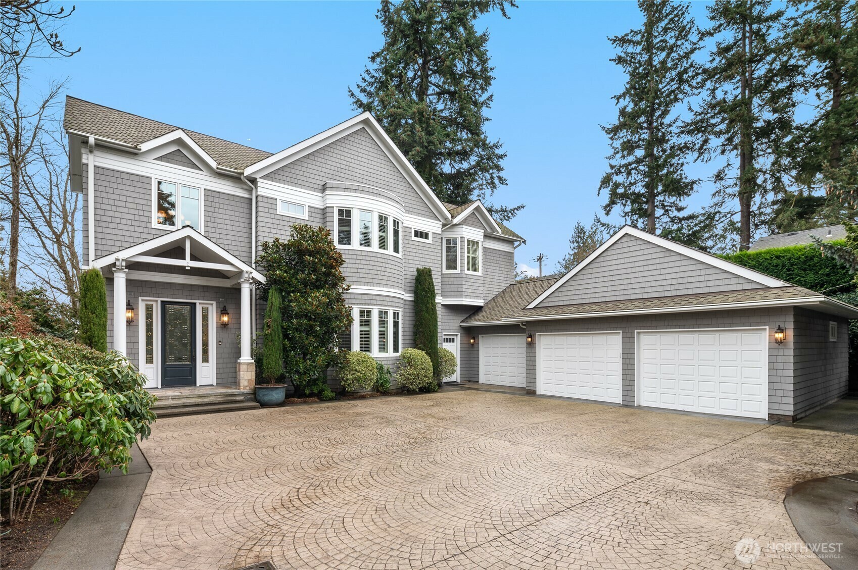 Property Photo: 1510 38th Avenue E WA 98112